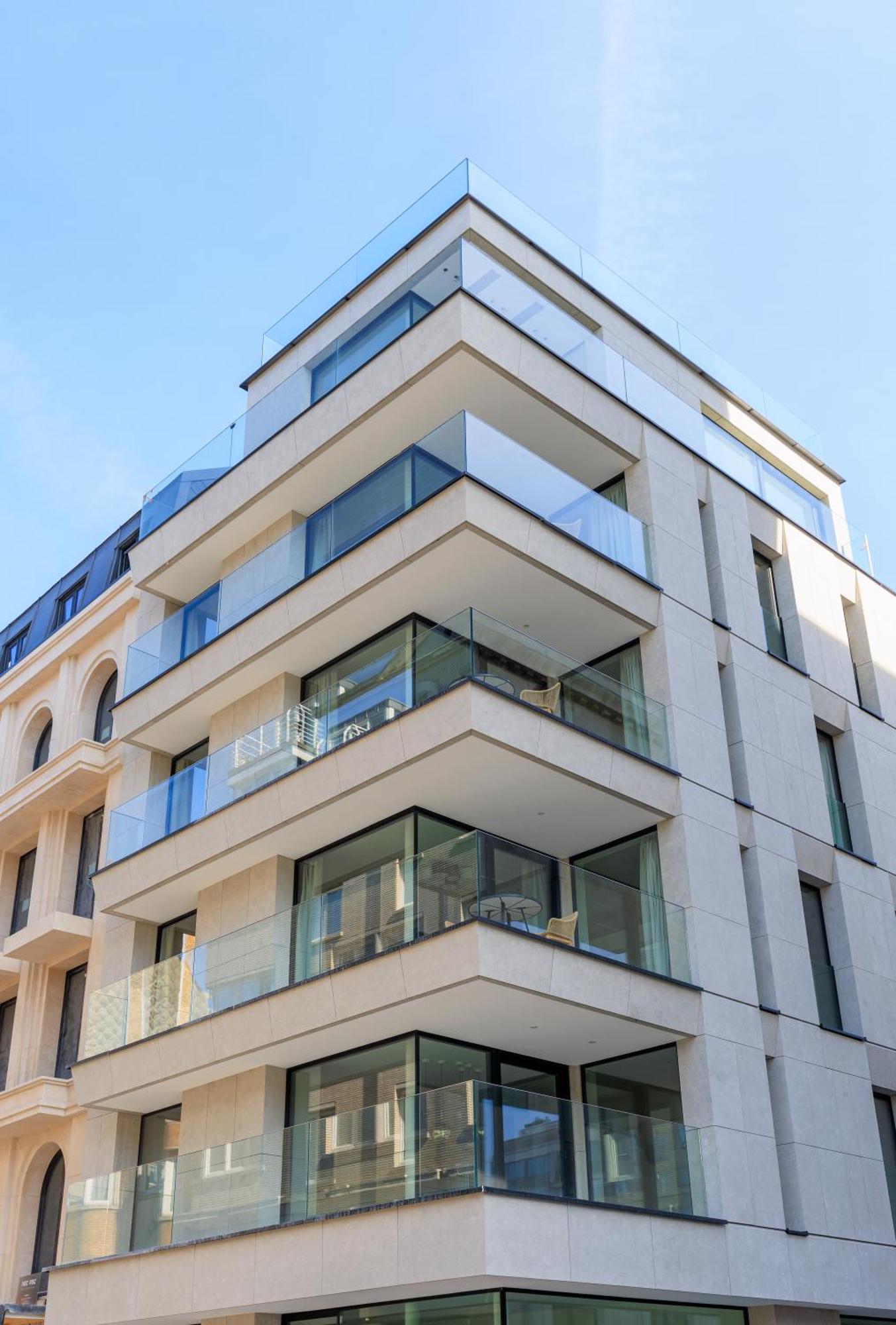 Savoye Plaza - Casselbergh Residences *