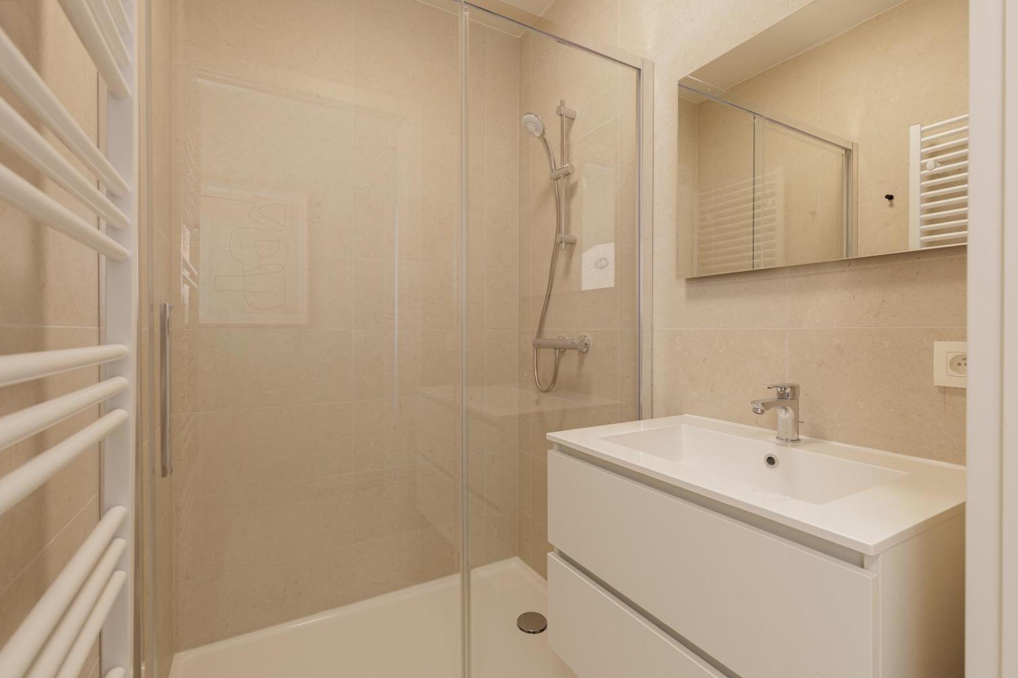 Savoye Plaza - Casselbergh Residences *